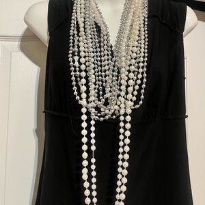 Elegant Pearl and Crystal Necklace Set